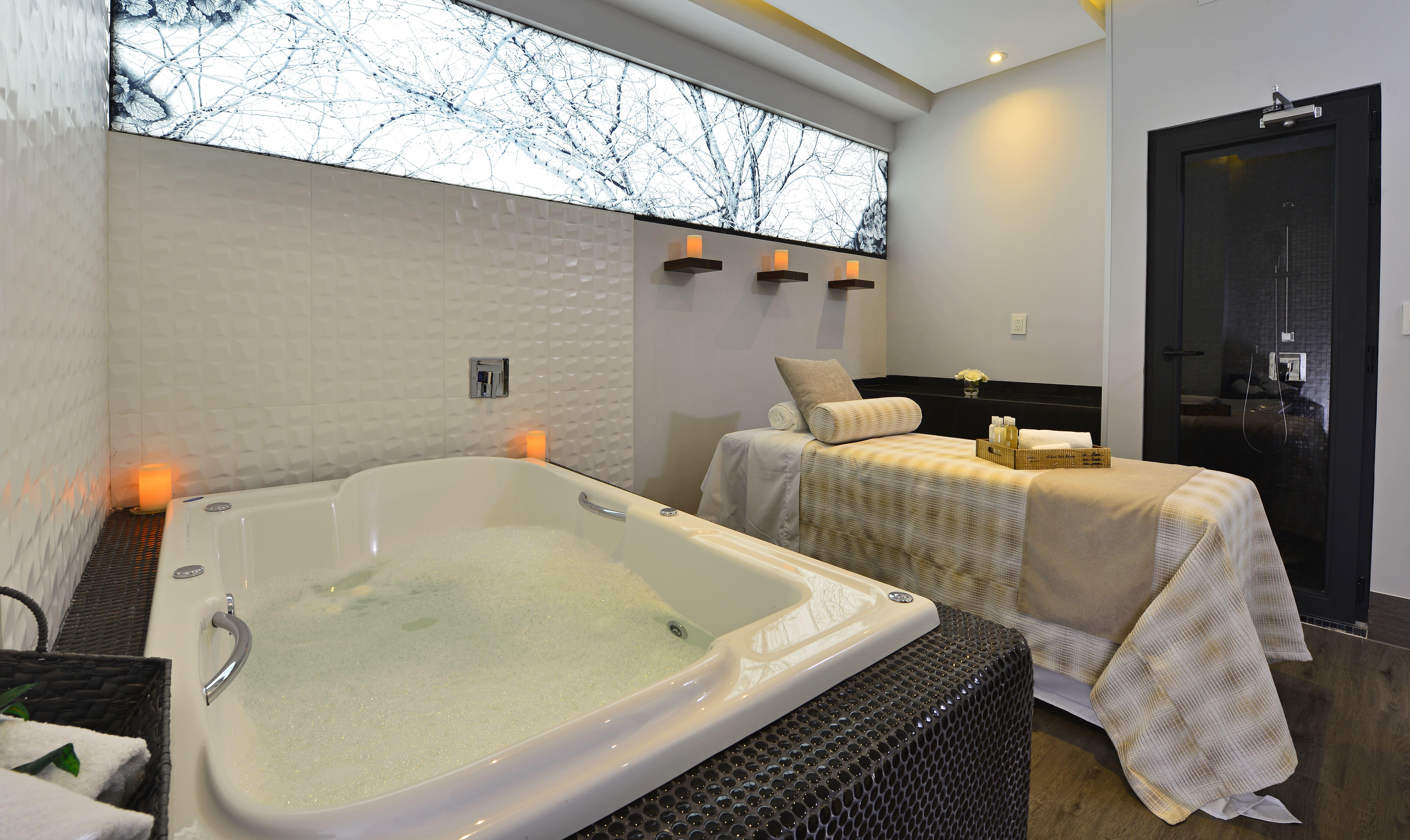 Baruk Guadalajara Hotel de Autor Bagian luar foto A modern spa