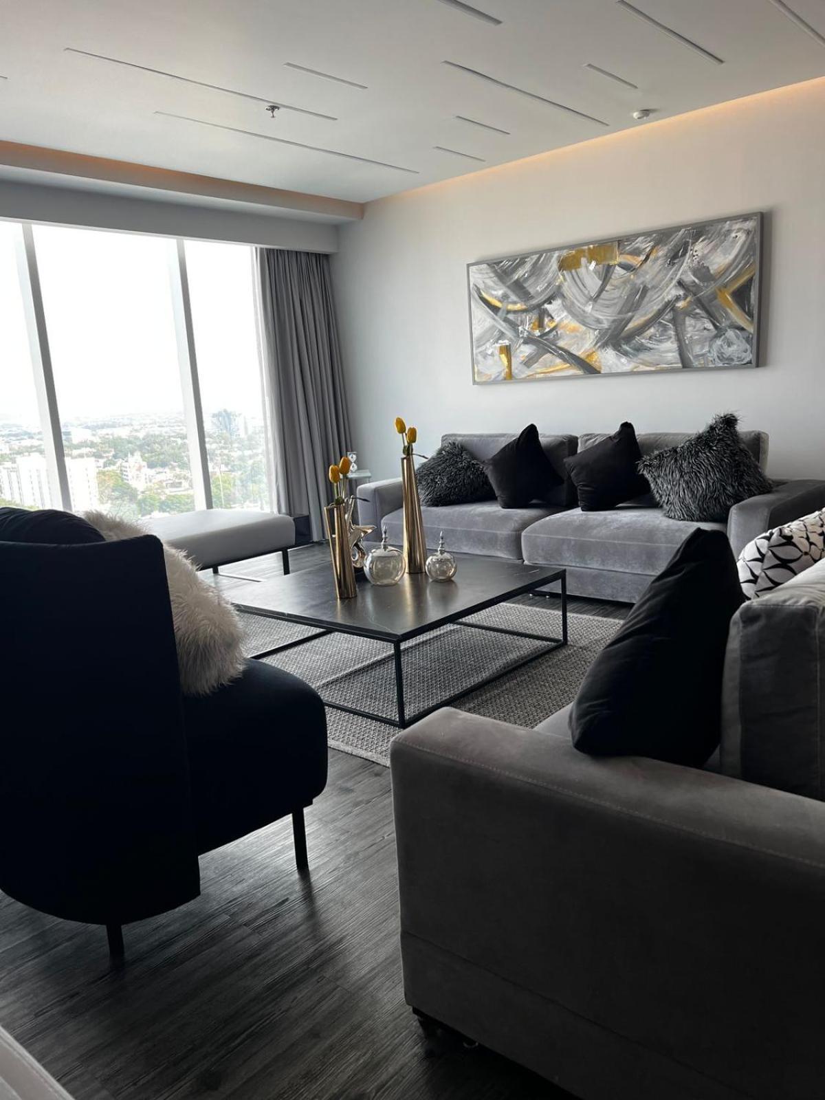 Baruk Guadalajara Hotel de Autor Bagian luar foto A living room in a condominium