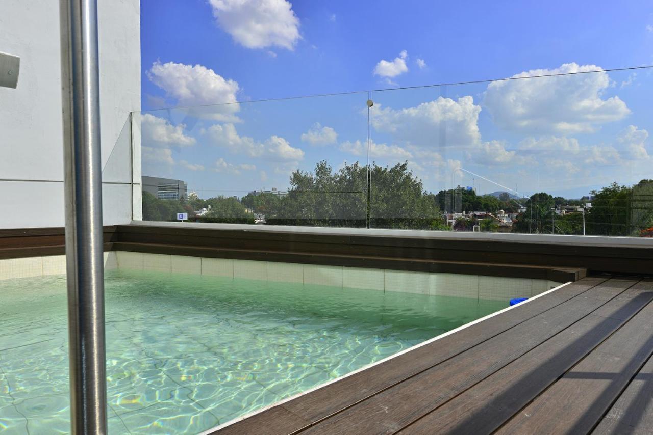 Baruk Guadalajara Hotel de Autor Bagian luar foto A rooftop pool